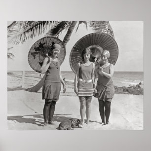 Poster Mesdames à la plage, 1920. Photo vintage