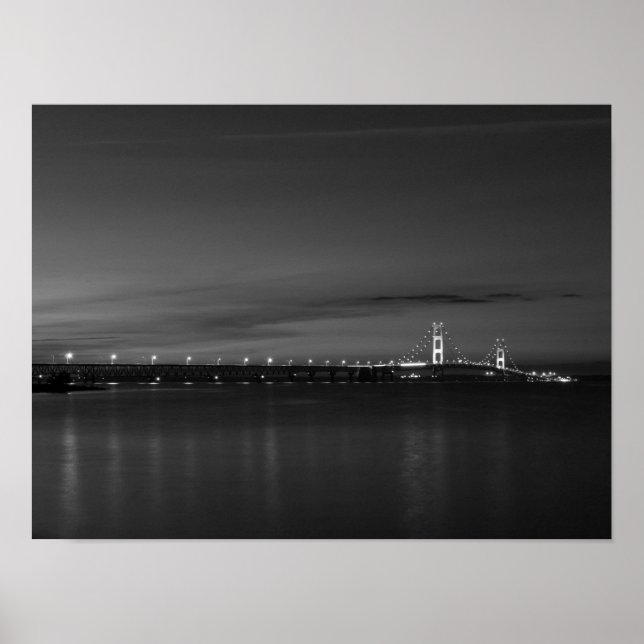 Poster Mighty Mac En Niveaux De Gris Pano De Nuit (Devant)