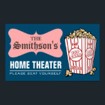 Poster Nom de famille personnalisé Rétro Home Théâtre<br><div class="desc">Poster parfait pour votre home cinéma. Cette affiche est entièrement personnalisable. Tous les textes sont éditables et les couleurs peuvent être facilement changées selon ce qui vous convient le mieux.</div>