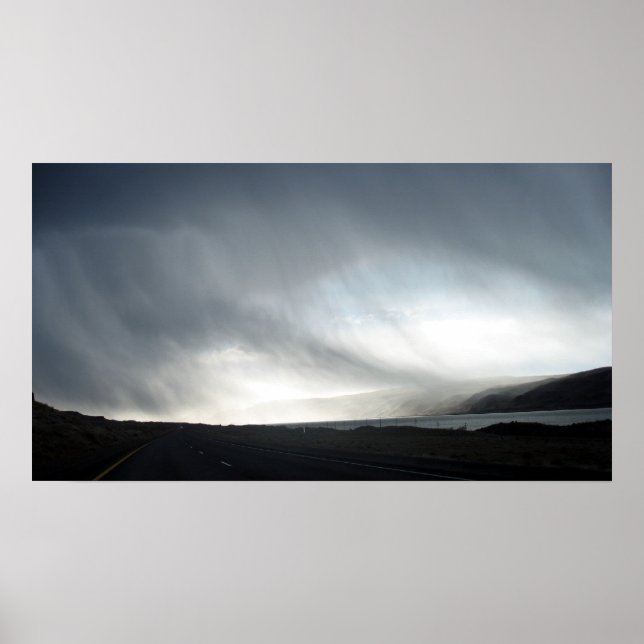 Poster Nuages de pluie et soleil sur l'eau3 (Devant)