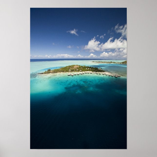 Poster Parasailing au-dessus de la belle lagune de Bora (Devant)