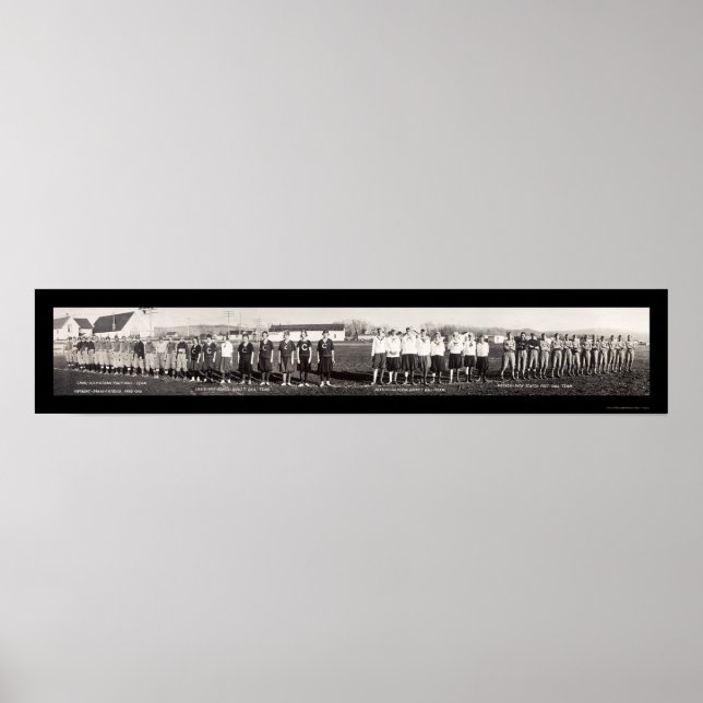 Poster Photo de l'équipe sportive du lycée 1920 (Devant)