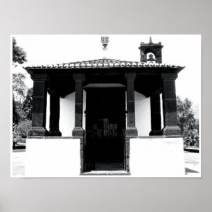 Poster Portugal : Église blanche mignonne avec Bell Print