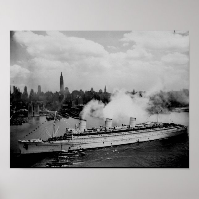 Poster Queen Mary avec des vétérinaires (Devant)