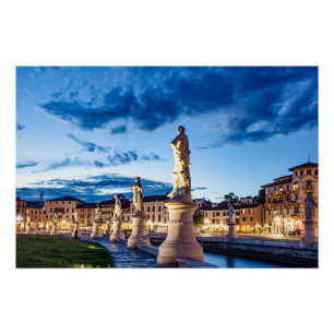 Poster Rangée de statues illuminées à Padova