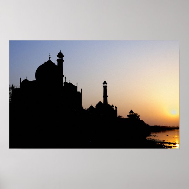 Poster Silhouette du Taj Mahal au coucher du soleil, Agra (Devant)