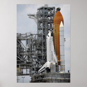 Poster Space Shuttle Endeavor sur le lancement pad 3