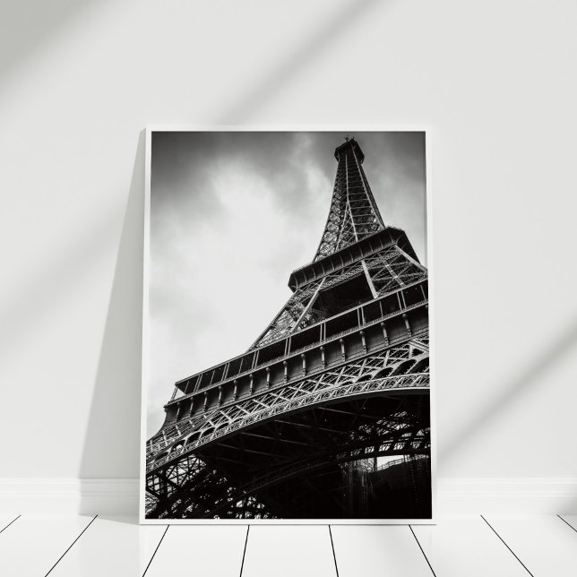 Poster Tour Eiffel (Black and White Eiffel Tower Poster Print in white frame.)