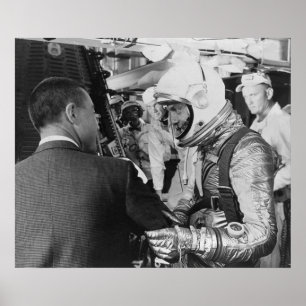 Poster Un astronaute se prépare à être introduit dans Fre