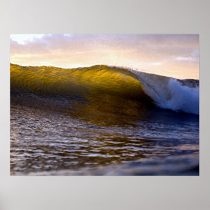 Poster Vague de surf de baril dans le coucher du soleil