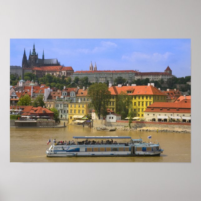 Poster View of Prague Castle and town by Vltava (Devant)