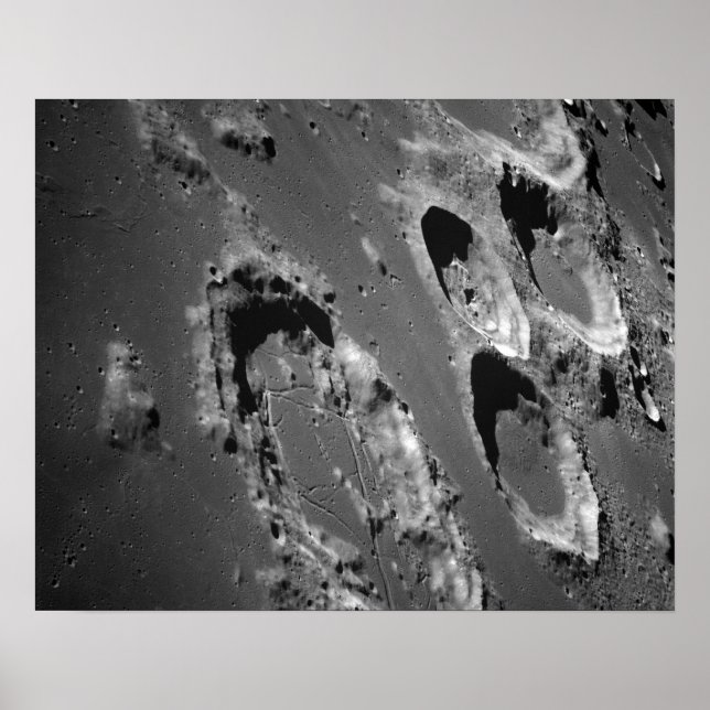 Poster Vue de la surface lunaire à partir d'Apollo 8 (Devant)