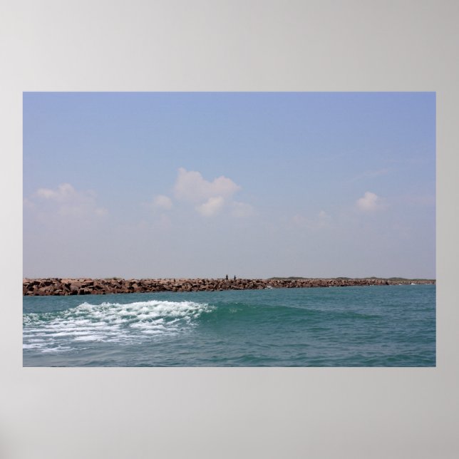 Poster Whispers of the Gulf : Une douce vague d'embrace (Devant)