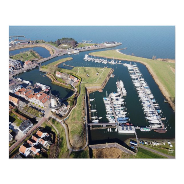 Poster Willemstad aux Pays-Bas avec un port moderne. (Devant)