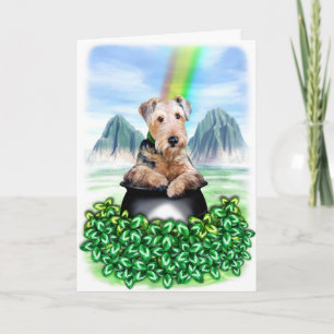 Pot d'Airedale Terrier de carte d'or