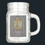 Pot Mason Country Fall quitte Chalkboard PÈRE de la BRIDE<br><div class="desc">Pays unique, design à thème mariage de automne avec style typographie de feuille d'or moderne, feuilles d'automne colorées sur un magnifique ornement de tableau noir, le tout sur un arrière - plan de tableau noir/bois/burlap. Utilisez l'outil Customiser pour ajouter vos informations. Vous pouvez modifier la forme de l'invitation.Découvrez, s'il vous...</div>