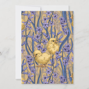 Poulets et hyacinthes jaunes