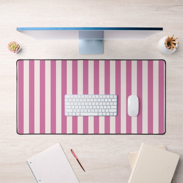 poupée rose rayée | rayures roses  (Bureau 1)