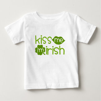 Pour Bébé Embrassez-moi que je suis T-shirt irlandais