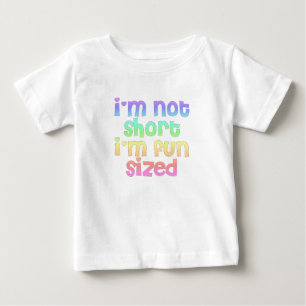 Pour Bébé Je ne suis pas court je suis pièce en t de T-shirt