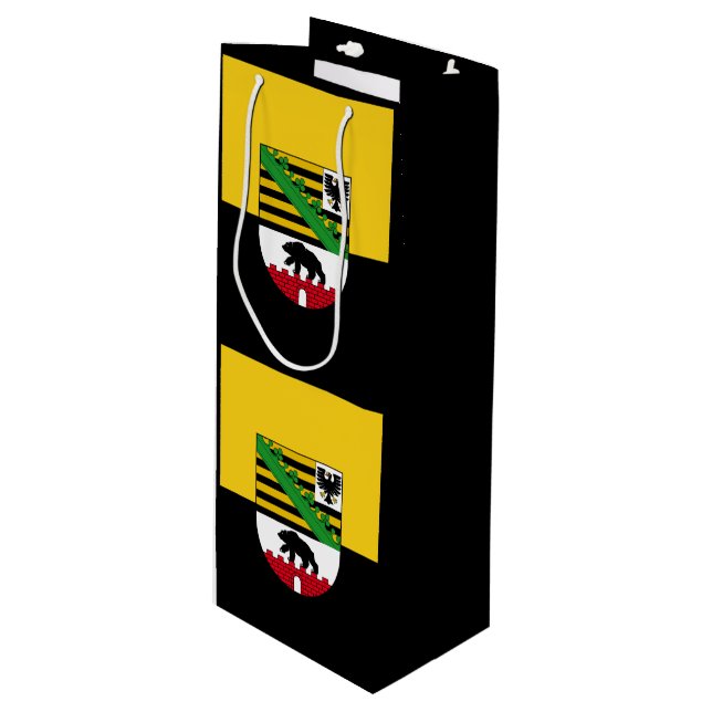 Pour Bouteille Drapeau Saxe-Anhalt Sac cadeau de vin (Devant Angle)