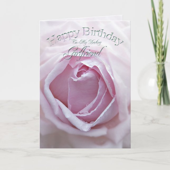 Pour Girlfriend, une carte d'anniversaire avec ros (Devant)