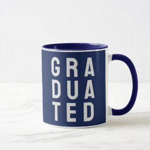 Pour les nouveaux diplômés. Une Mug à café diplômé