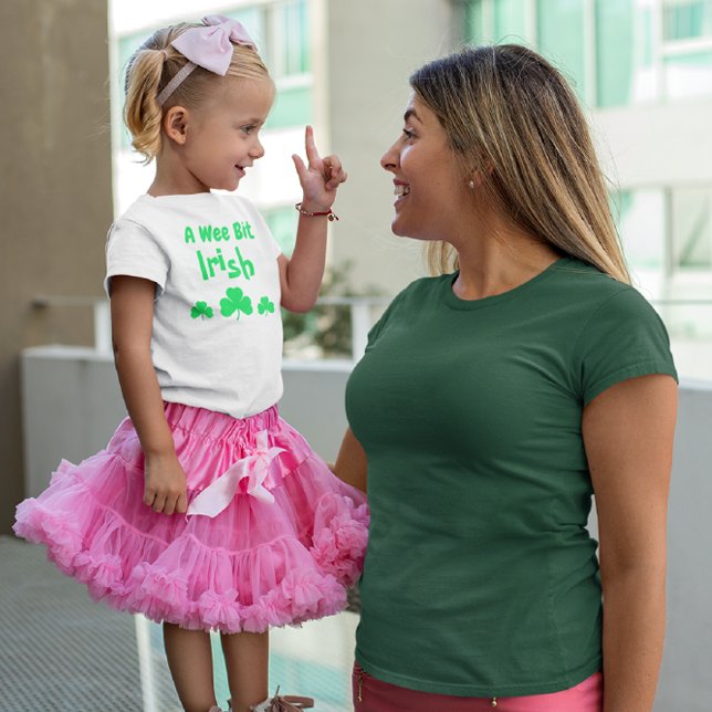 Pour Les Tous Petits A Wee Bit Irish Toddler T-shirt (Créateur téléchargé)