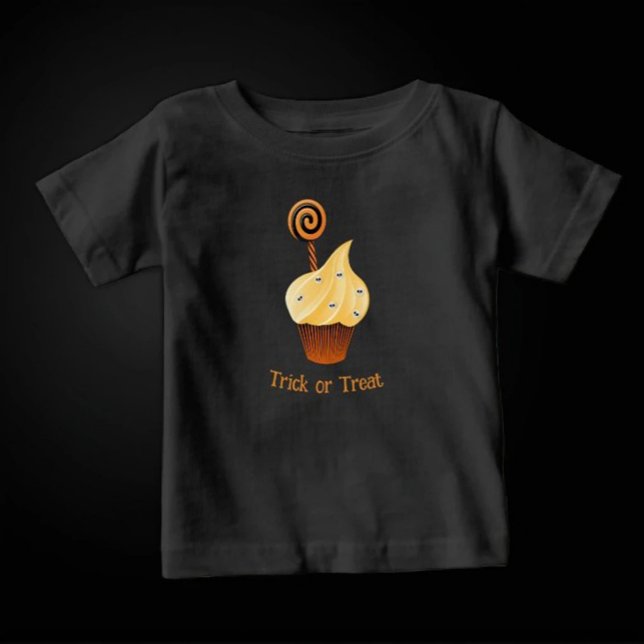 Pour Les Tous Petits T-shirt Halloween avec cupcake orange et texte per (Créateur téléchargé)
