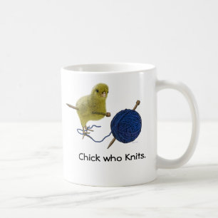 Poussins qui tricotent la tasse de café