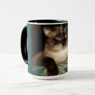 Pouty Siamese Chat Mug