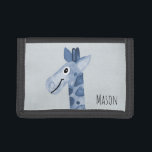 Premier Portefeuille bleu Giraffe avec nom<br><div class="desc">Le porte-monnaie de cet adorable garçon est orné d'une girafe bleu aquarelle et vous permet d'ajouter le nom de votre petit garçon. Parfait pour le premier porte-monnaie de votre enfant ! Découvrez le reste de notre collection pour d'autres animaux de safari bleus mignons !</div>