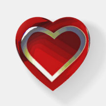 Coeur rouge et blanc en forme de coeur rouge