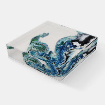 Dragon dans les Vagues – Océan Abstrait