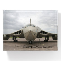 Handley Page Victor, verre Papier