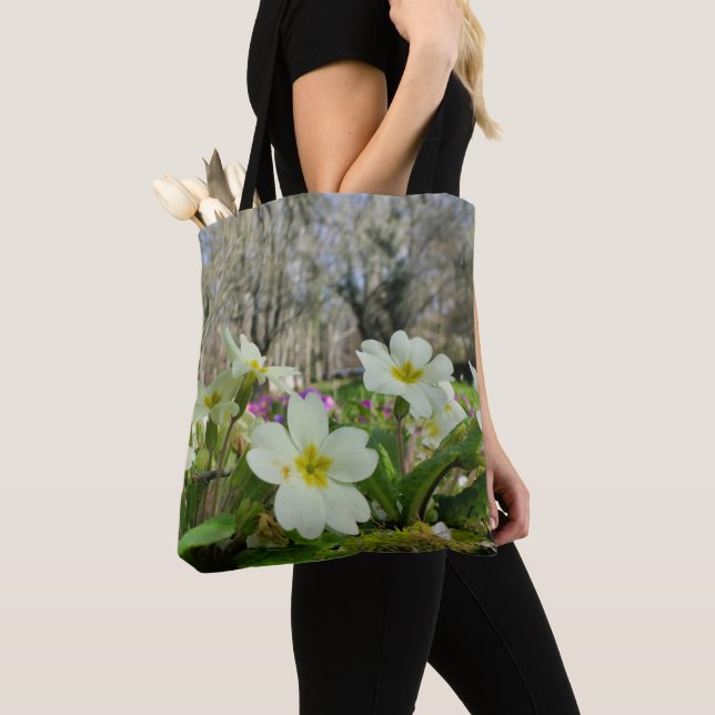 Primrose Tout Sur Le Sac D'Impression (De près)