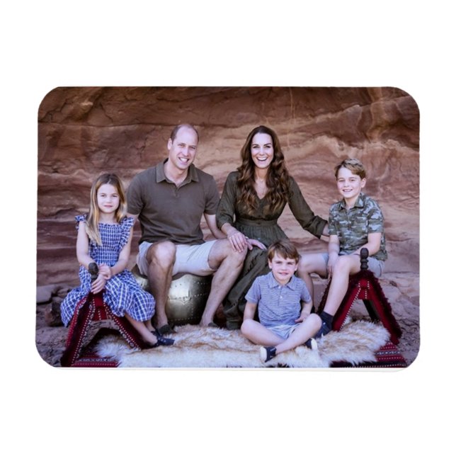 Prince William et famille déc 2021 stylisé Magnet (Horizontal)