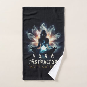 Professeur de yoga en posture de méditation Brouil