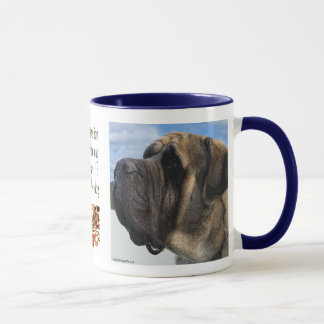 Profil de mastiff avec la tasse de citation