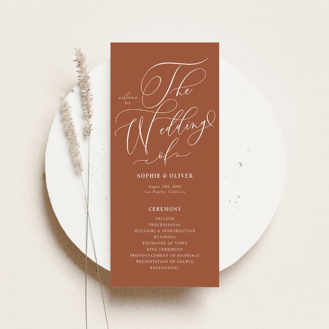 Programme Boho Calligraphie Fantaisiste Mariage Terracotta (Customizable wedding programs featuring whimsical calligraphy and terracotta background.)