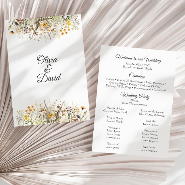 Programme de mariage champ de fleurs sauvages en t (Peach Terracotta Wildflower Meadow Wedding Program on a sunny wihte dry palm leaf.)