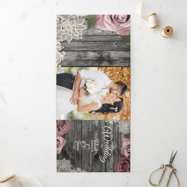 Programme de mariage trifolié en bois gris rose po (Extérieur)
