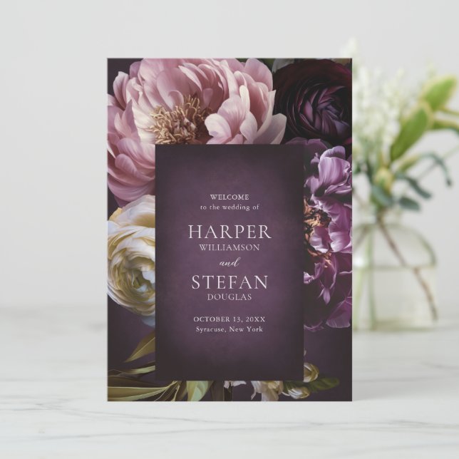 Programme Elegant Maximalist Purple Floral Wedding (Debout devant)