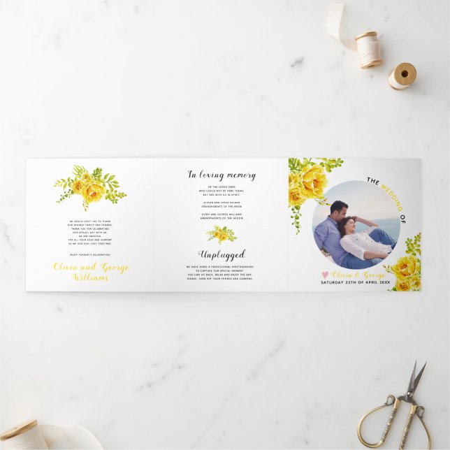 Programme Trois Volets Fleurs d'aquarelle jaune feuilles verts, photo (Extérieur)