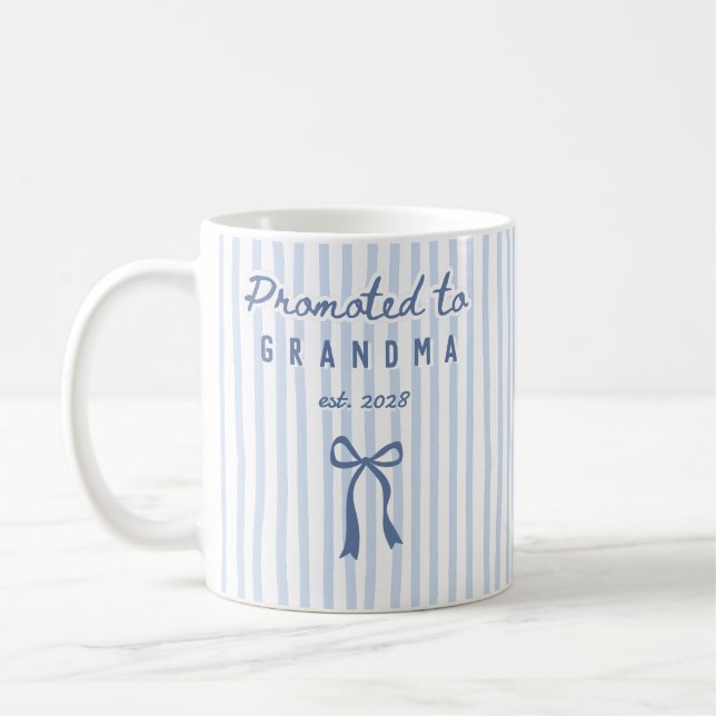Promoted to Grandma Coquette Striped Name Mug Gift (Gauche)