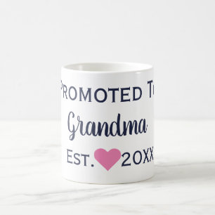 Promu À Grand-Mère Navy Et À La Mug Rose