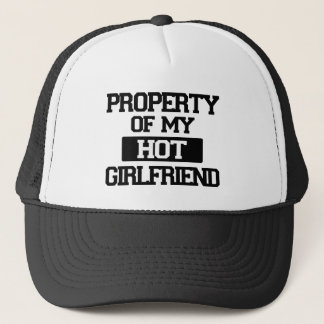 Propriété de mon casquette drôle d'amie chaude