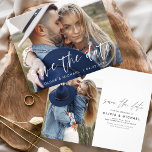 Prospectus 11,4 Cm X 14,2 Cm Élégant budget Enregistrer la date de la photo man<br><div class="desc">Budget Mariage manuscrit Enregistrer les Cartes de dates qui ont une photo sur le devant et le dos. Les cartes Save the Date Fall, Automne, Hiver, Printemps ou Été contiennent une typographie manuscrite moderne lettrée cursive qui sont élégantes, simples et modernes à utiliser après que vous minimaliste simple célébration de...</div>
