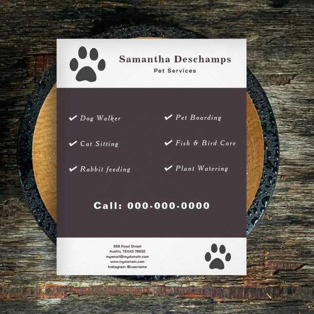 Prospectus 11,4 Cm X 14,2 Cm Flyer Services aux animaux de compagnie (Pet Services Flyer)