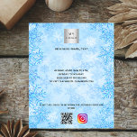 Prospectus 11,4 Cm X 14,2 Cm Noël bleu entreprise logo qr code instagram<br><div class="desc">Un arrière - plan bleu clair avec des flocons de neige,  des cristaux de neige. Personnalisez et ajoutez votre logo d'entreprise,  votre nom,  votre adresse,  votre texte,  ajoutez votre nom de compte Instagram au code QR.</div>